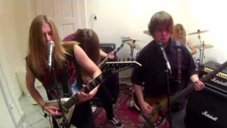 Inhalator - Fájdalom Színház (Official Music Video)